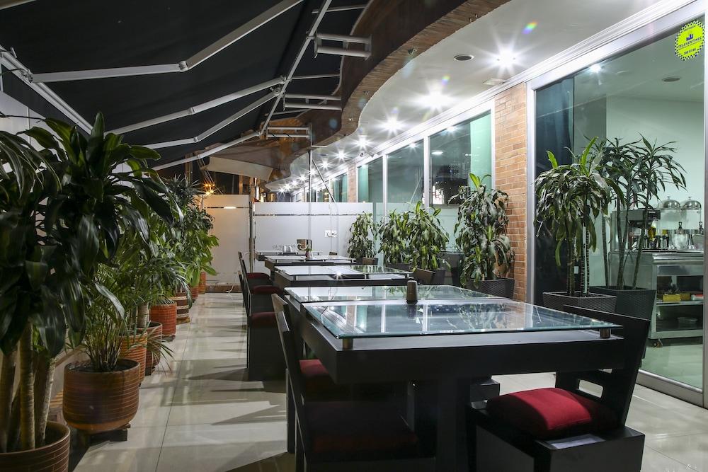 בוגוטה Hotel Parque 63 מראה חיצוני תמונה